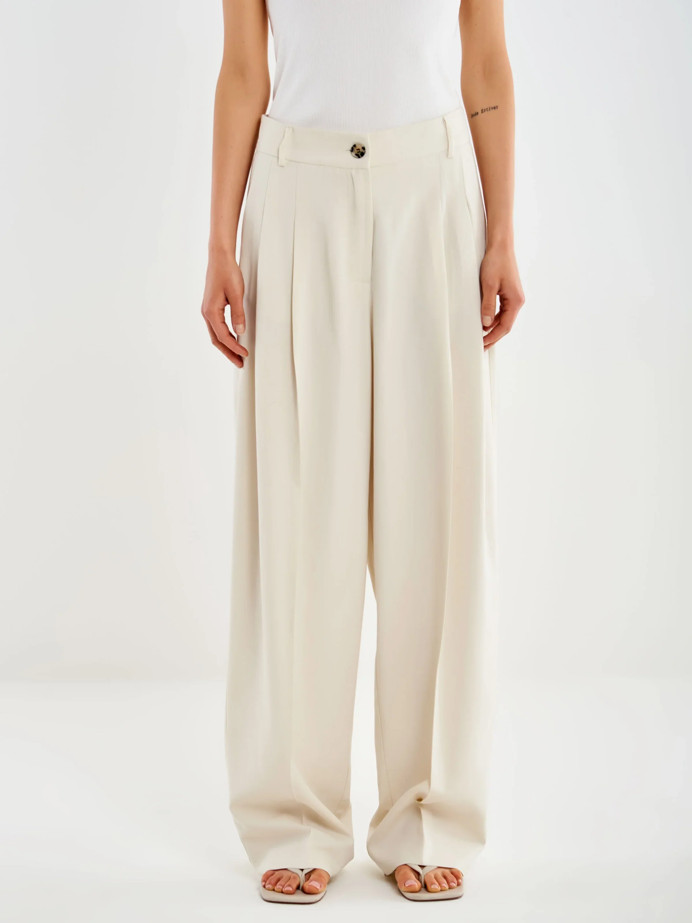Donna > Abbigliamento > Pantaloni